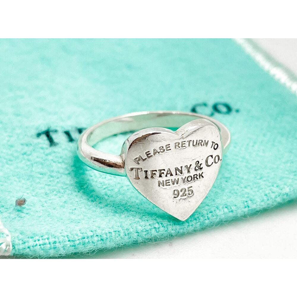 Tiffany & Co. Return to Tiffany Heart Signet Ring Sterling Silver Size 6.25 - Picture 7 of 15